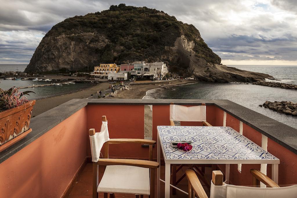Appartamenti Le Pleiadi - Sant'Angelo D'Ischia Стая снимка