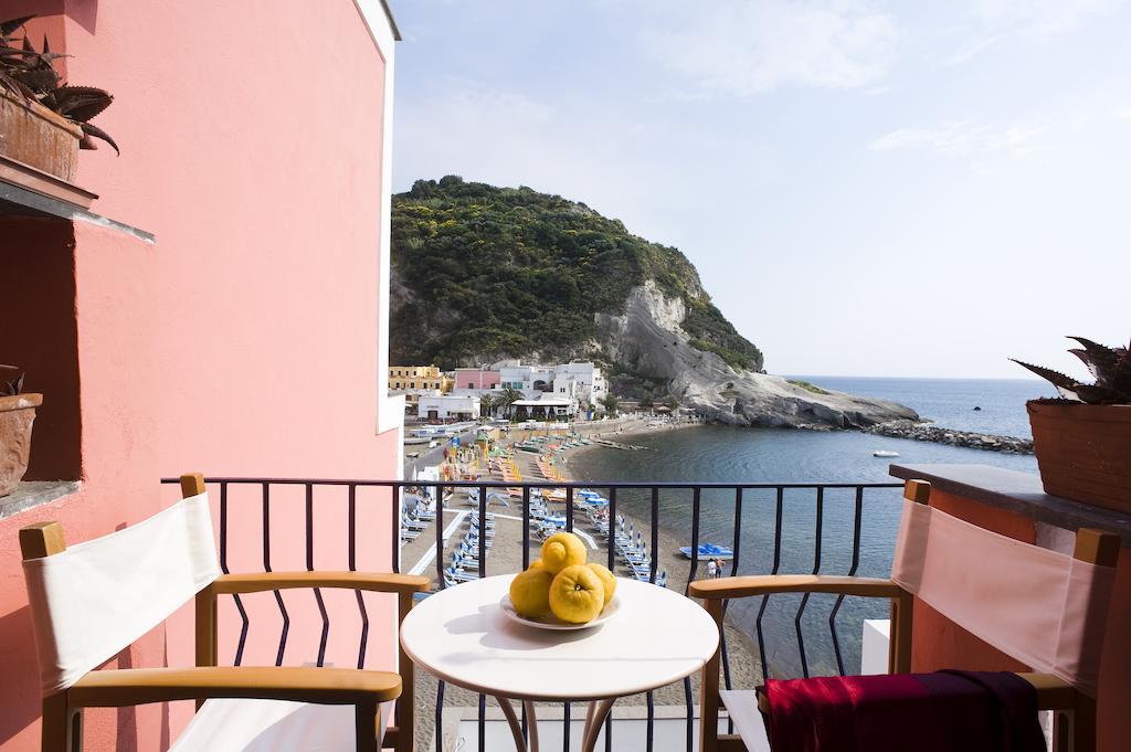 Appartamenti Le Pleiadi - Sant'Angelo D'Ischia Стая снимка